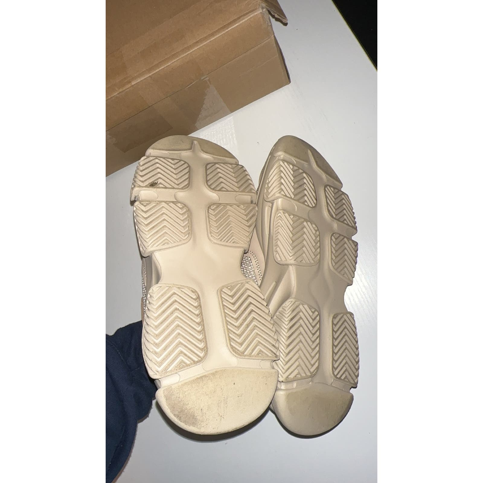 Steven Madden Women's Possesion Sneaker, TAN, 9