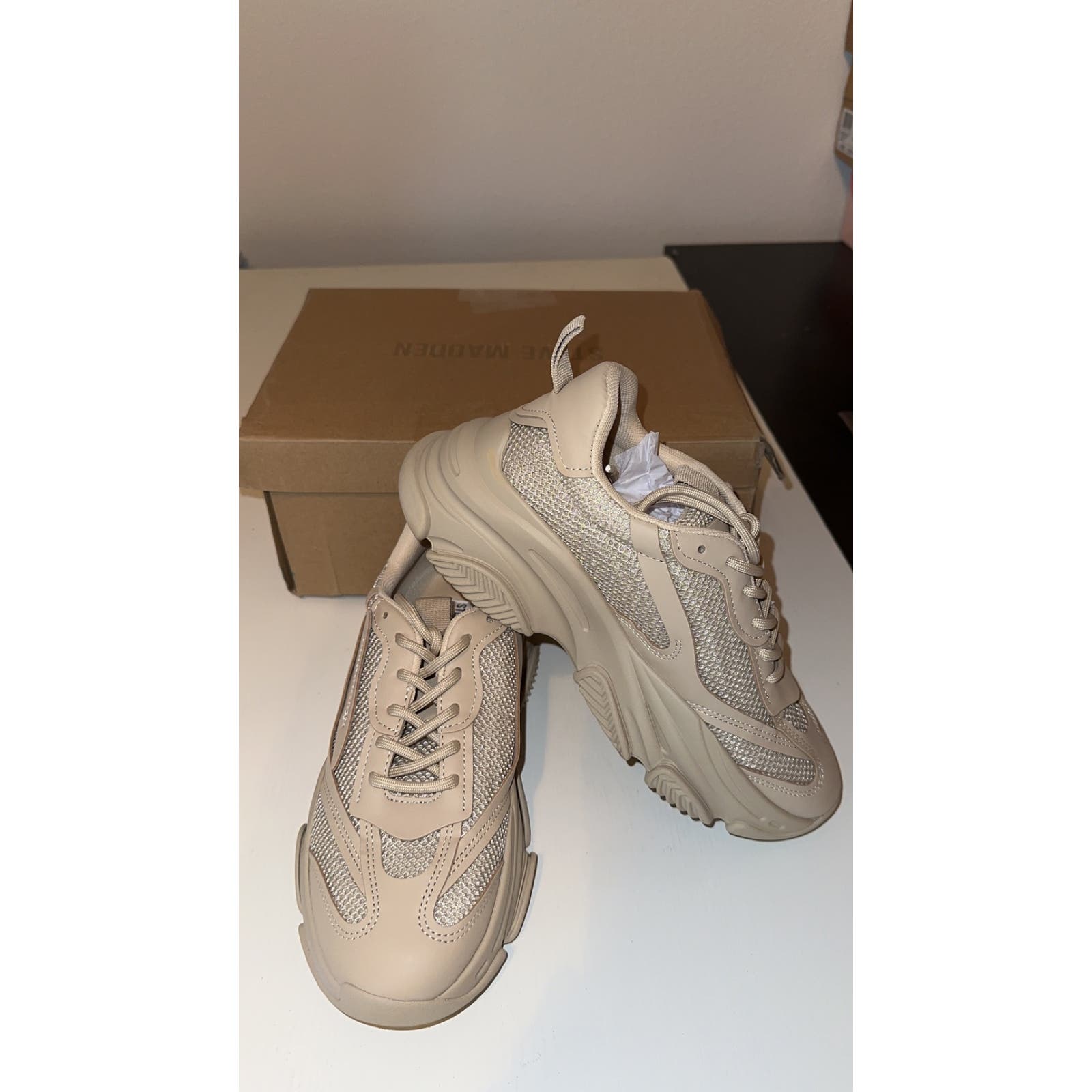 Steven Madden Women's Possesion Sneaker, TAN, 9